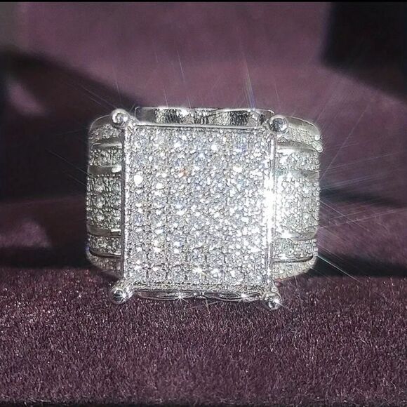 🆕💍Blingy Channel Set Simulated Diamond Wedding Ring -Sz 10 - Picture 9 of 10